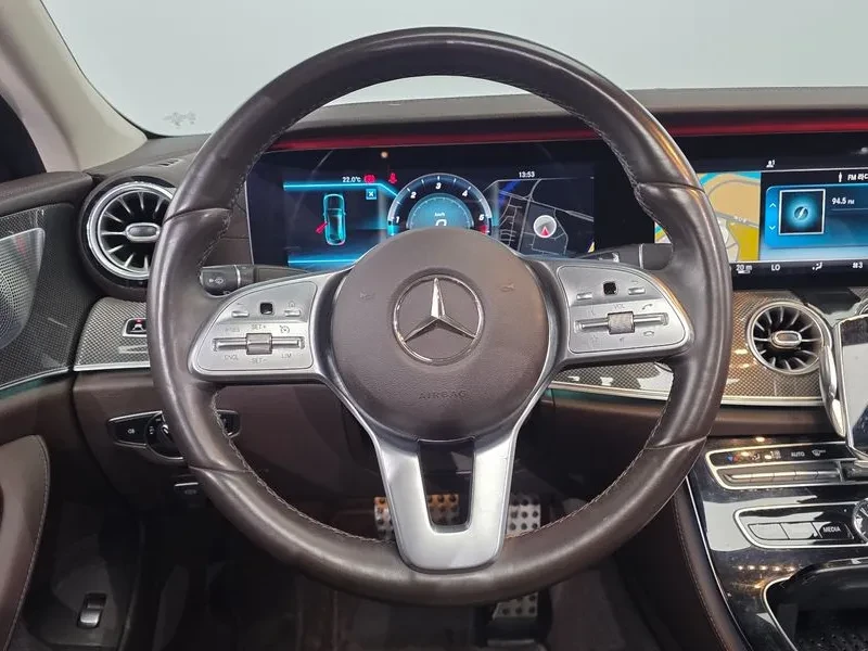 Mercedes-Benz CLS 300 AMG LINE, снимка 13 - Автомобили и джипове - 55704001