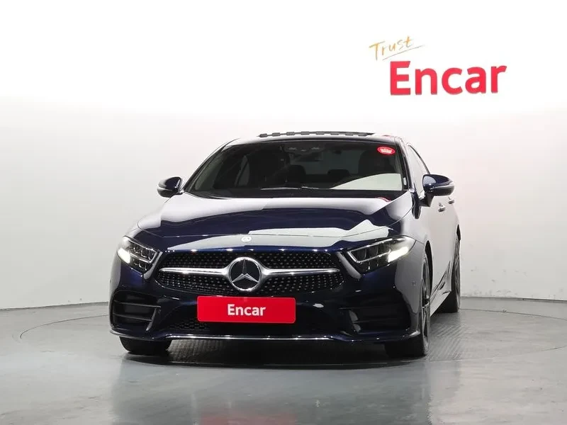 Mercedes-Benz CLS 300 AMG LINE, снимка 3 - Автомобили и джипове - 55704001