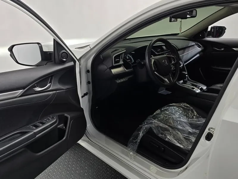 Honda Civic 2.0 10TH GEN, снимка 10 - Автомобили и джипове - 55794282