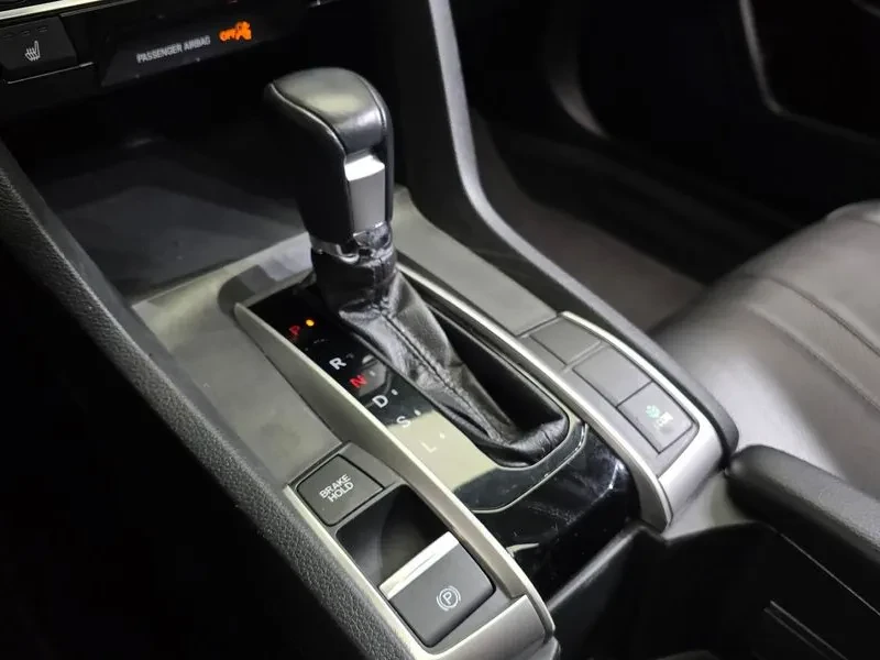 Honda Civic 2.0 10TH GEN, снимка 9 - Автомобили и джипове - 55794282