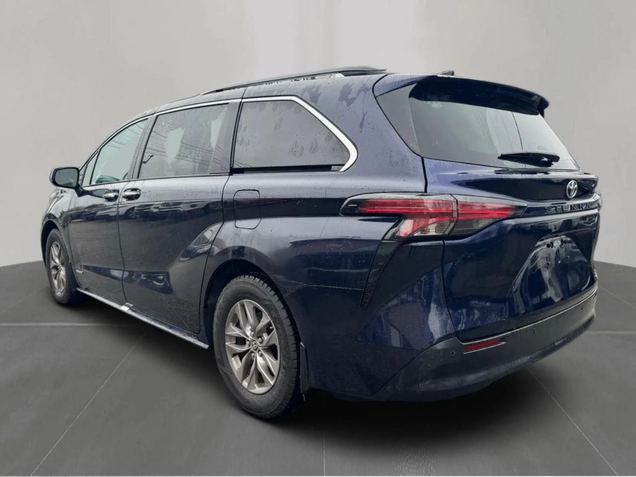 Toyota Sienna КОЖА* ЗАДНА КАМЕРА* ПОДГРЕВ - изображение 3