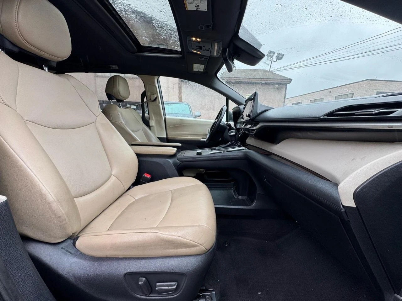 Toyota Sienna КОЖА* ЗАДНА КАМЕРА* ПОДГРЕВ - изображение 5