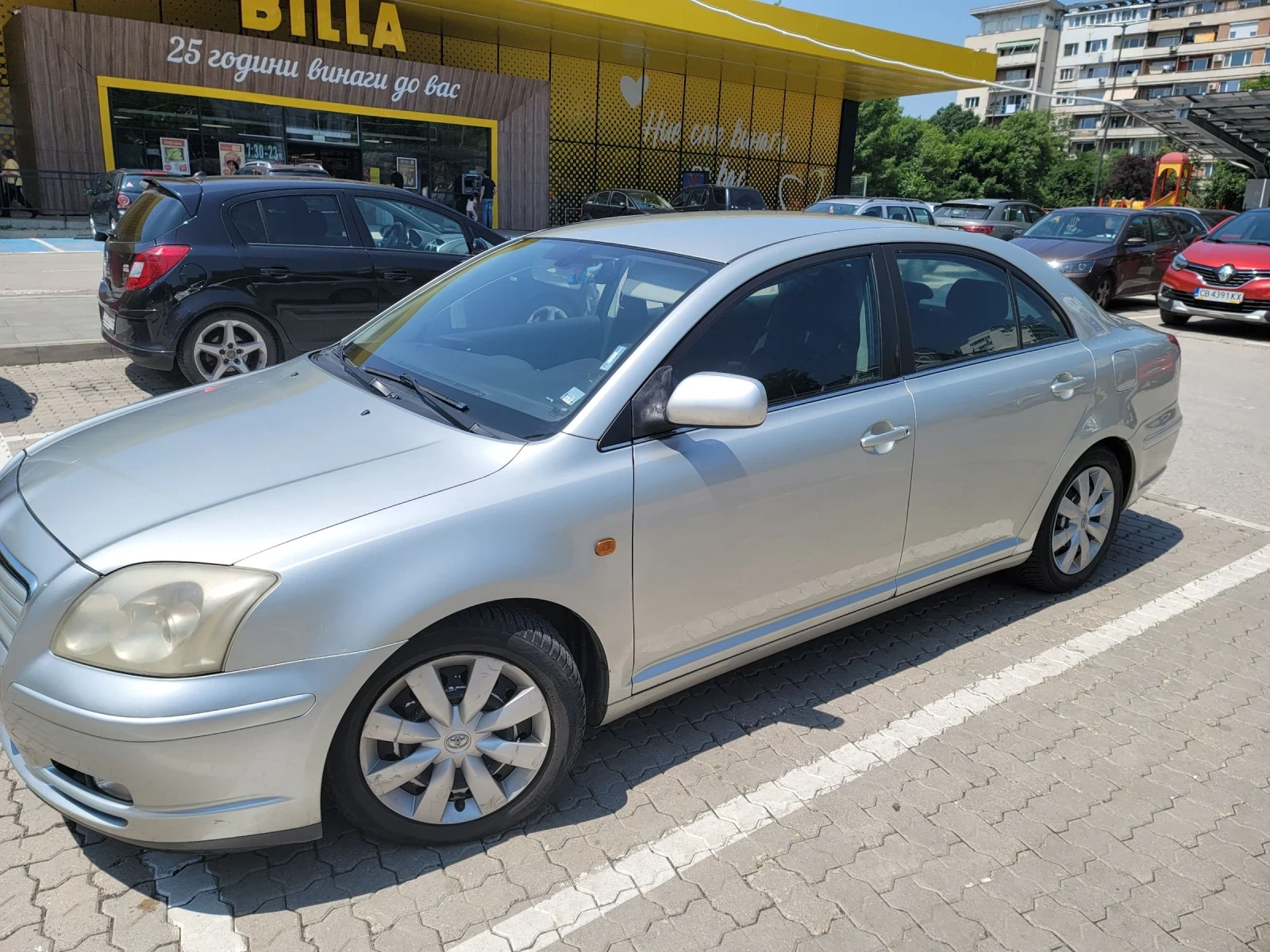 Toyota Avensis Бензин газ - изображение 4