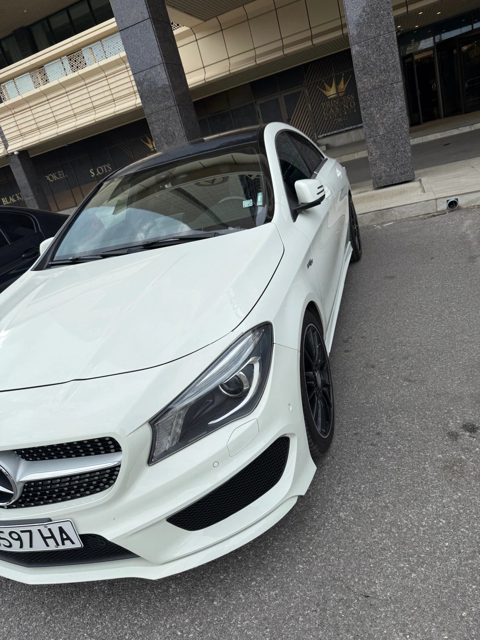 Mercedes-Benz CLA 250 4 Matic/AMG/CAMERA/AMBIENT LIGHT/PARK ASISTAN - изображение 2