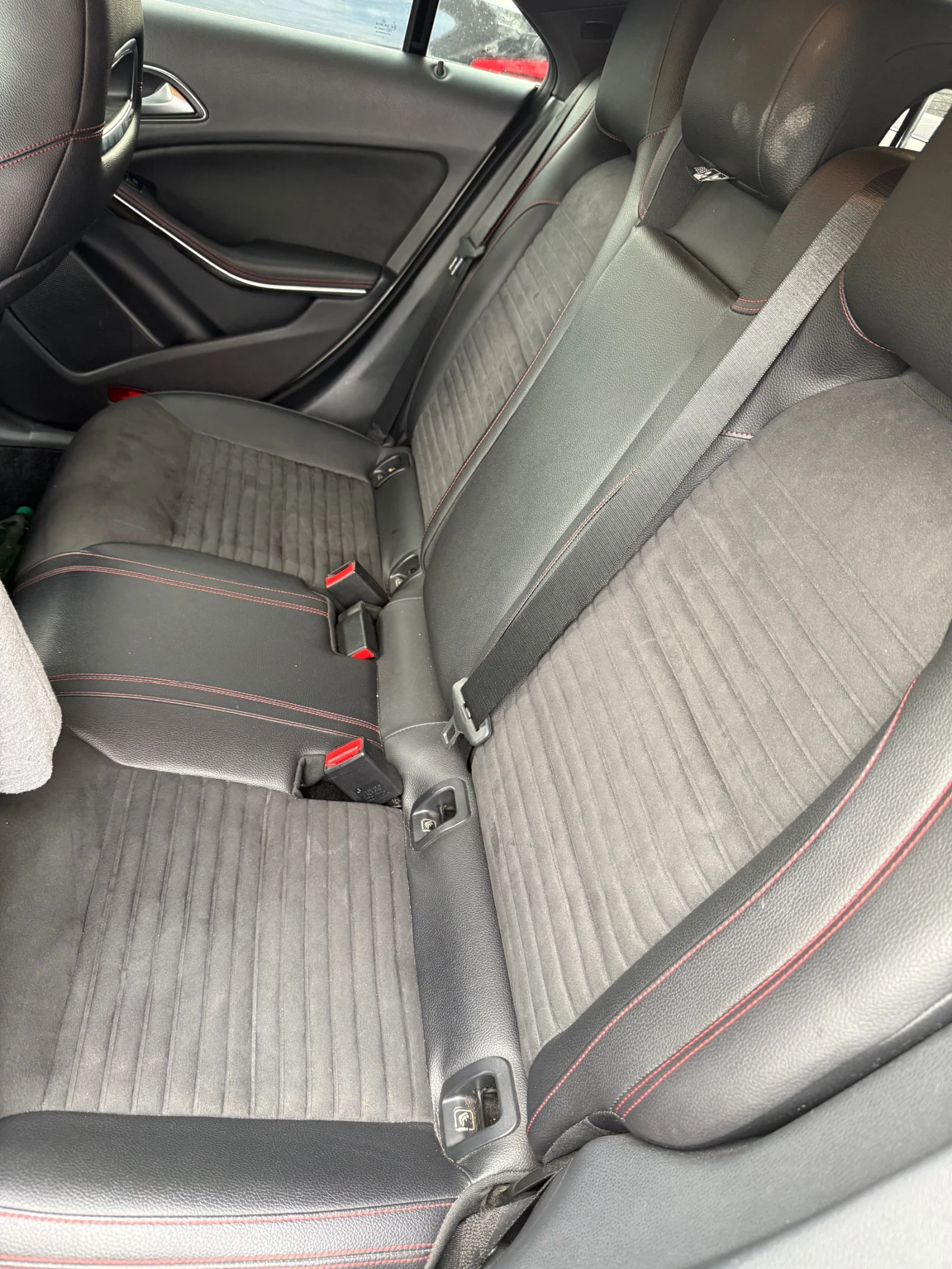 Mercedes-Benz CLA 250 4 Matic/AMG/CAMERA/AMBIENT LIGHT/PARK ASISTAN - изображение 10