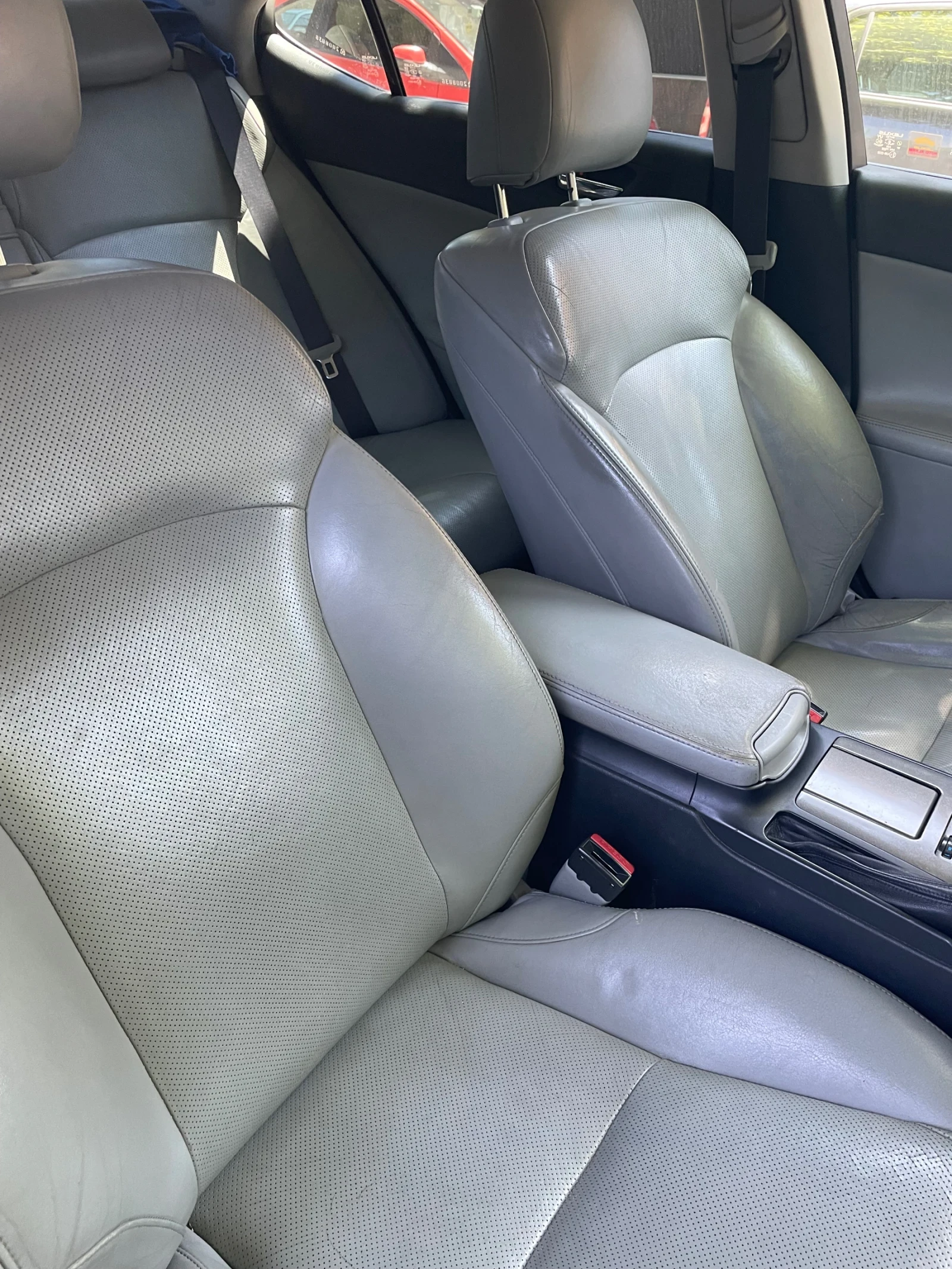 Lexus IS 220d | Mobile.bg � ����������� 12