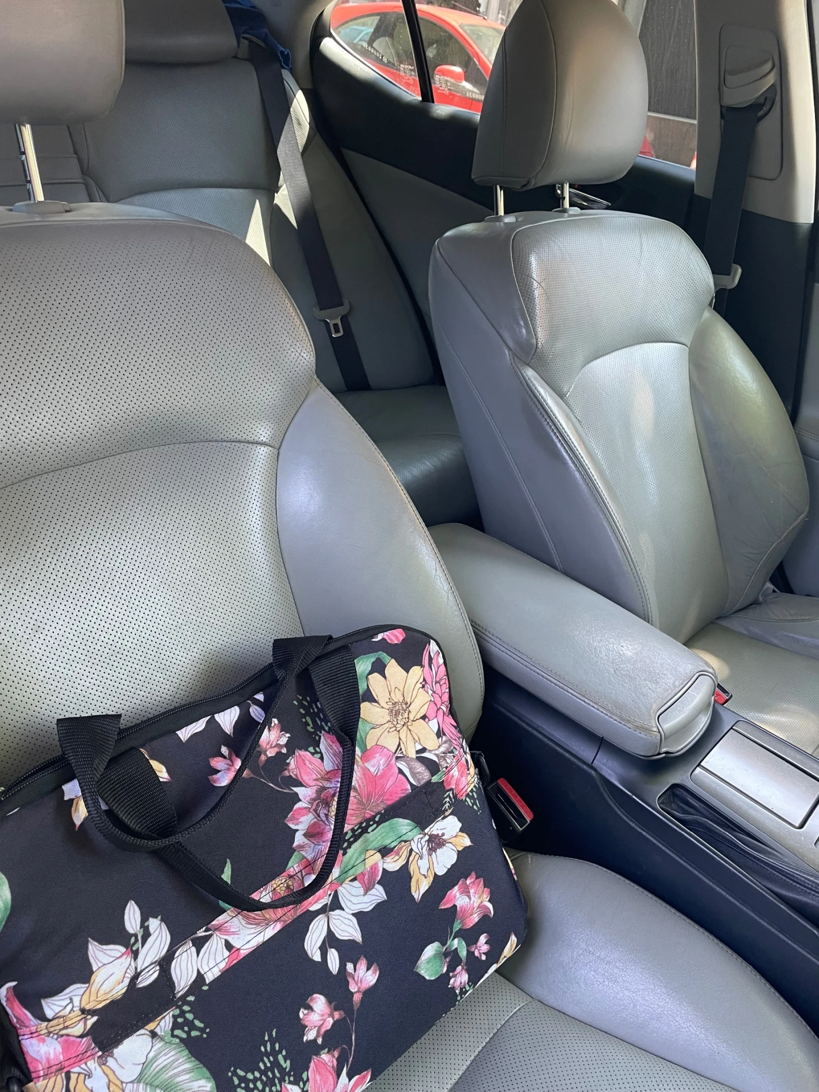 Lexus IS 220d | Mobile.bg � ����������� 6