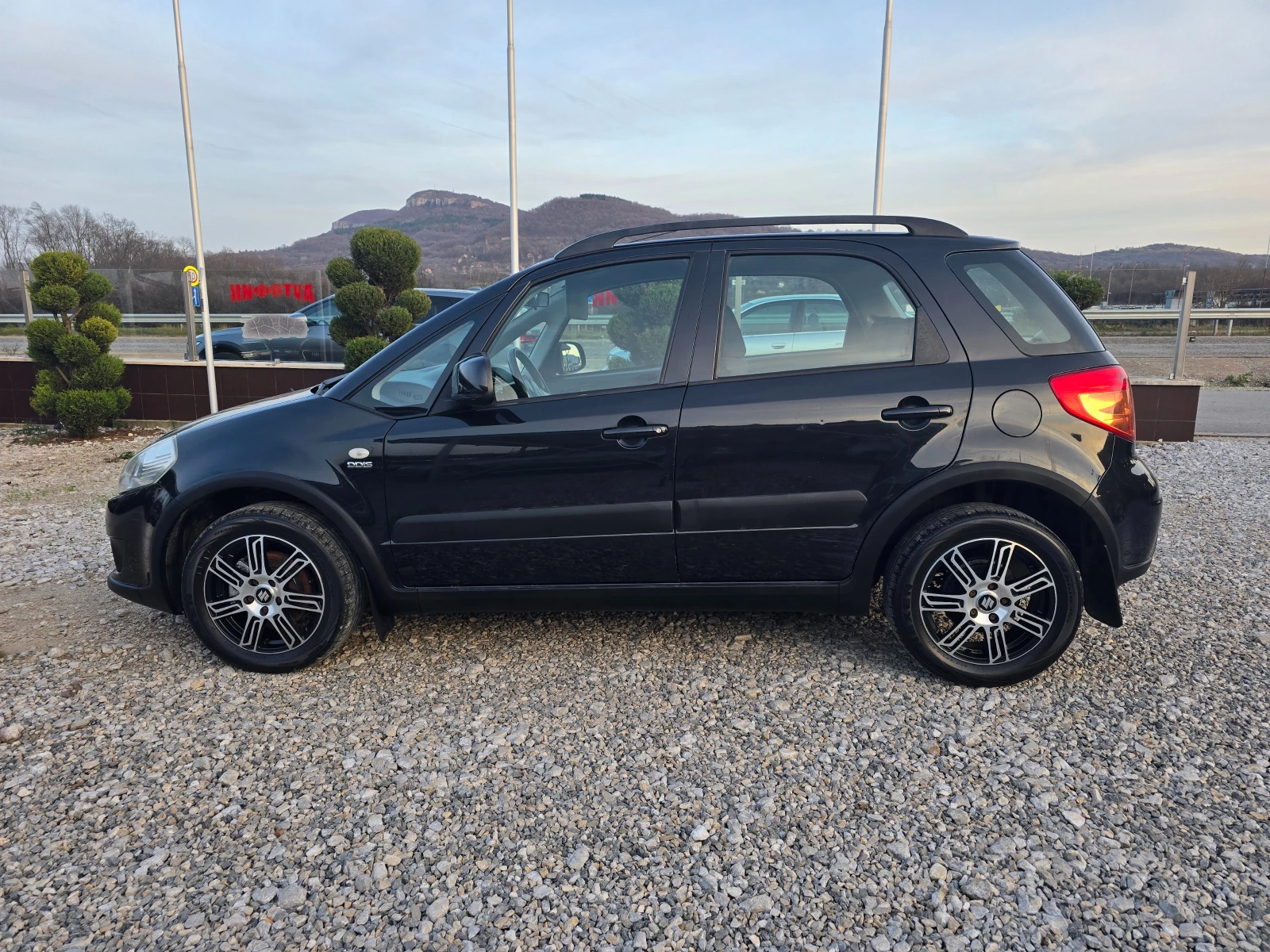 Suzuki SX4 1, 9 DDIS КЛИМТИК !! НОВ ВНОС !!!  - изображение 2