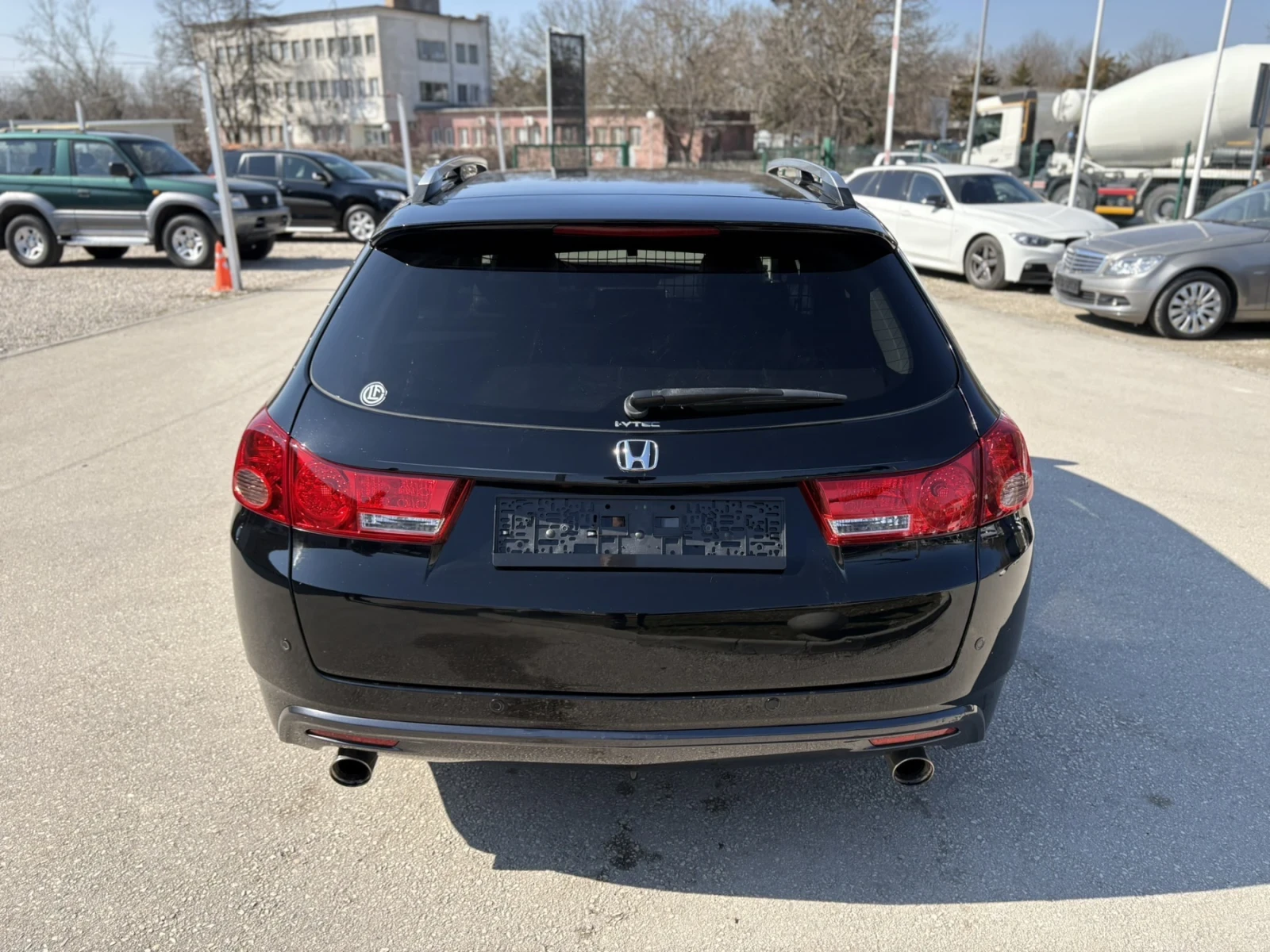 Honda Accord 2.4i -201к.с. Ръчка 6ск.+ ШВЕЙЦАРИЯ+ , снимка 6 - Автомобили и джипове - 53746559