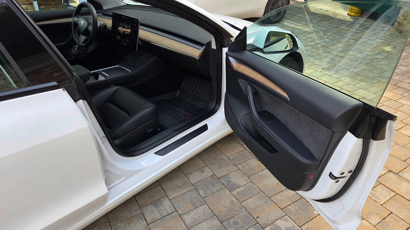 Tesla Model 3 Long Range, снимка 15 - Автомобили и джипове - 53893940