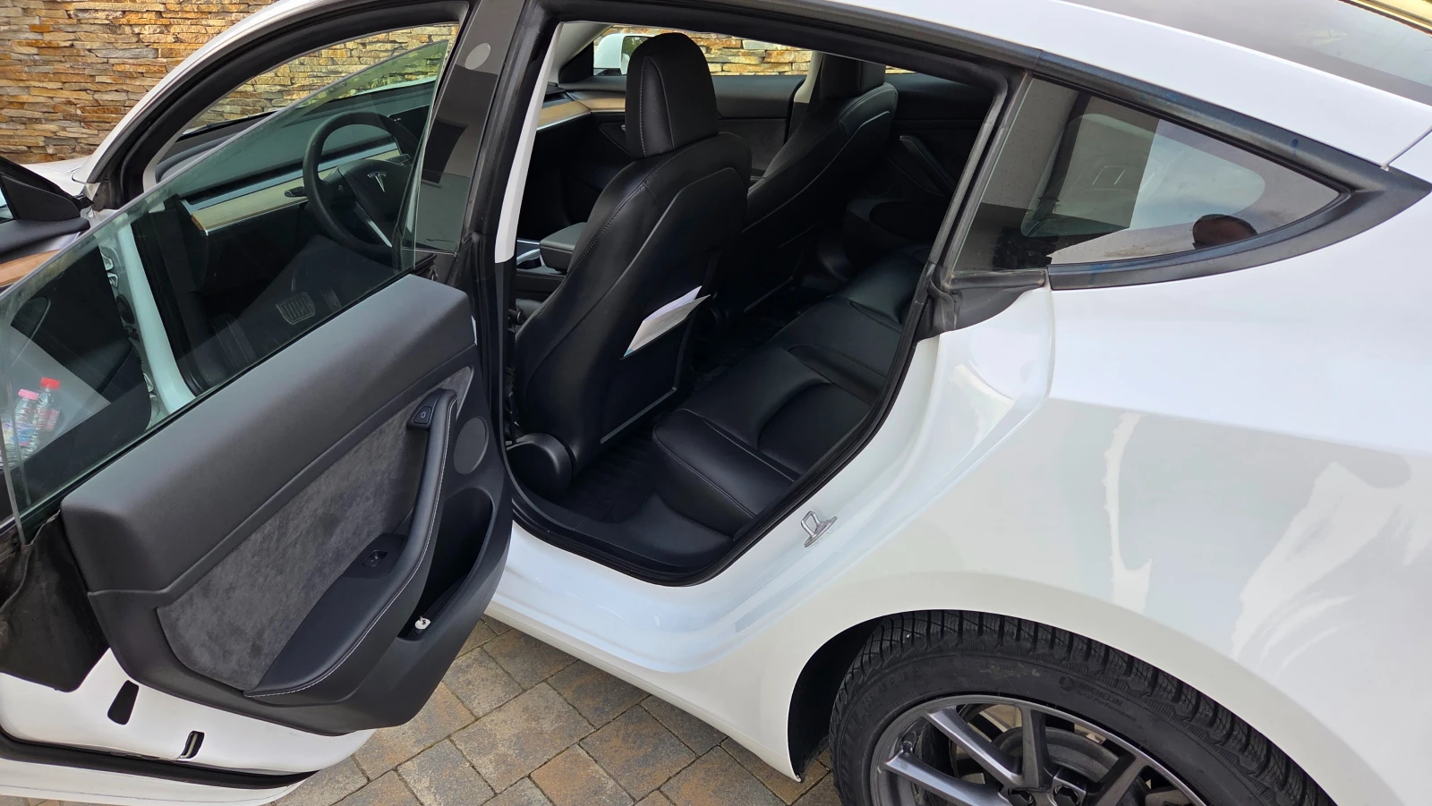 Tesla Model 3 Long Range, снимка 9 - Автомобили и джипове - 53893940