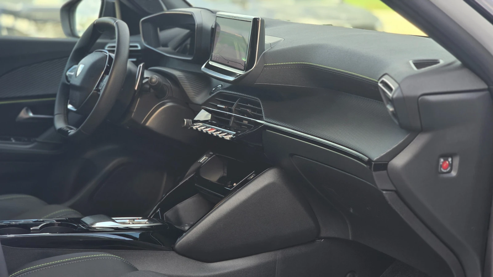 Peugeot 2008 1.2i * GT* * �����������*  | Mobile.bg � ����������� 9