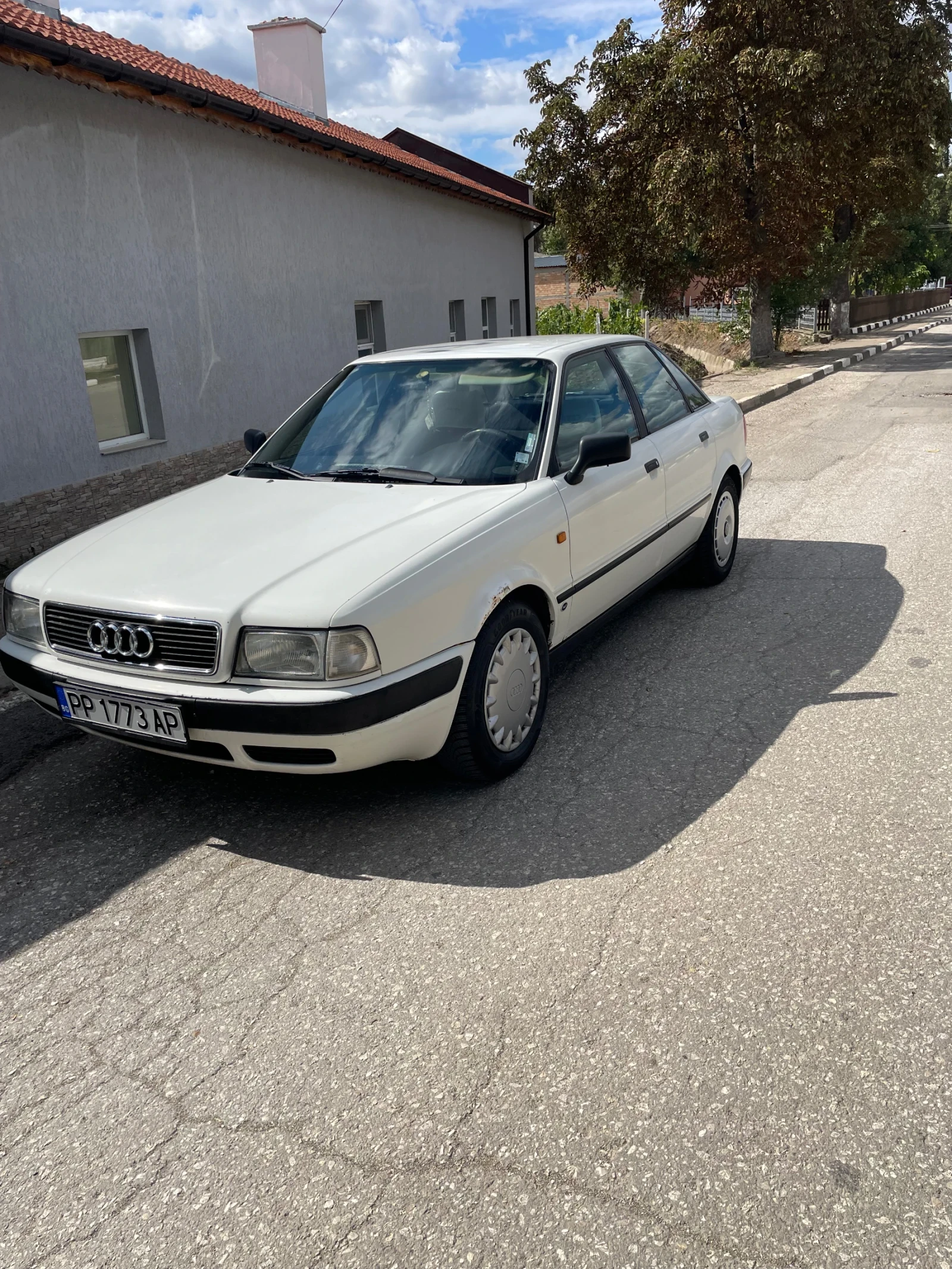 Audi 80, снимка 2 - Автомобили и джипове - 54377059