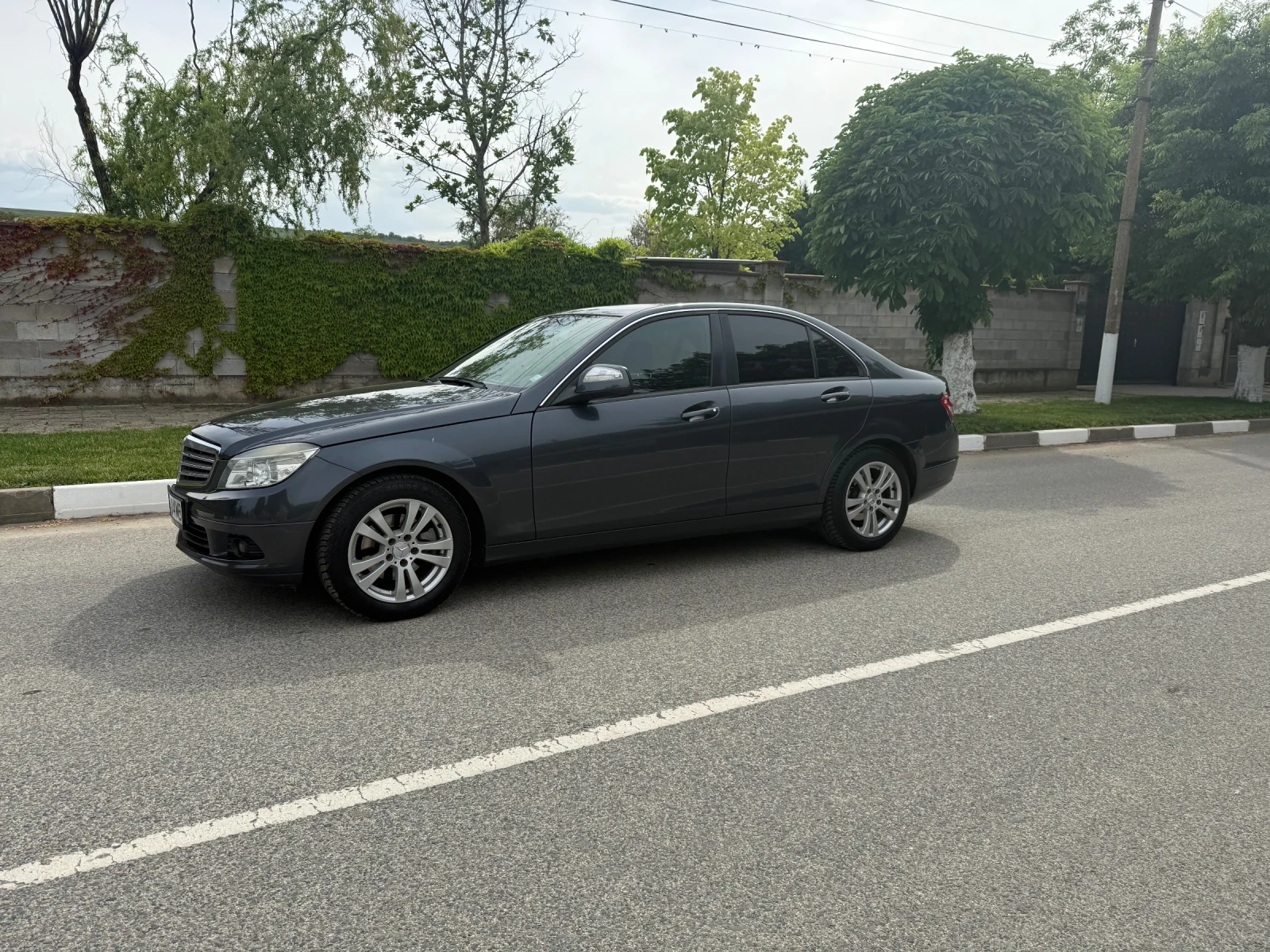 Mercedes-Benz C 180, снимка 3 - Автомобили и джипове - 54637466