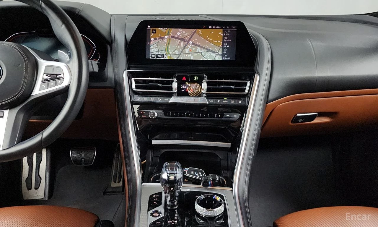 BMW 840 d* XDRIVE* M* SPORT* DISTRONIC* HUD* 360* , снимка 8 - Автомобили и джипове - 54958128