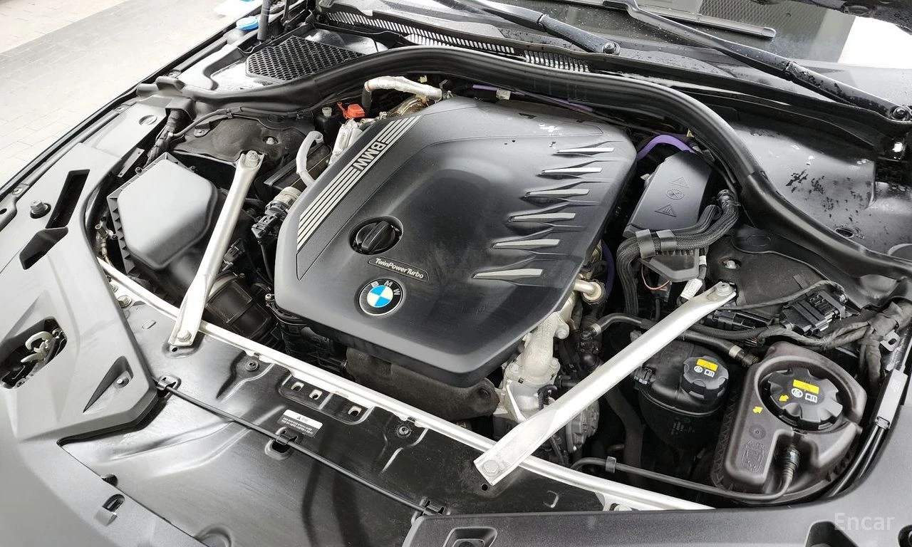 BMW 840 d* XDRIVE* M* SPORT* DISTRONIC* HUD* 360* , снимка 16 - Автомобили и джипове - 54958128