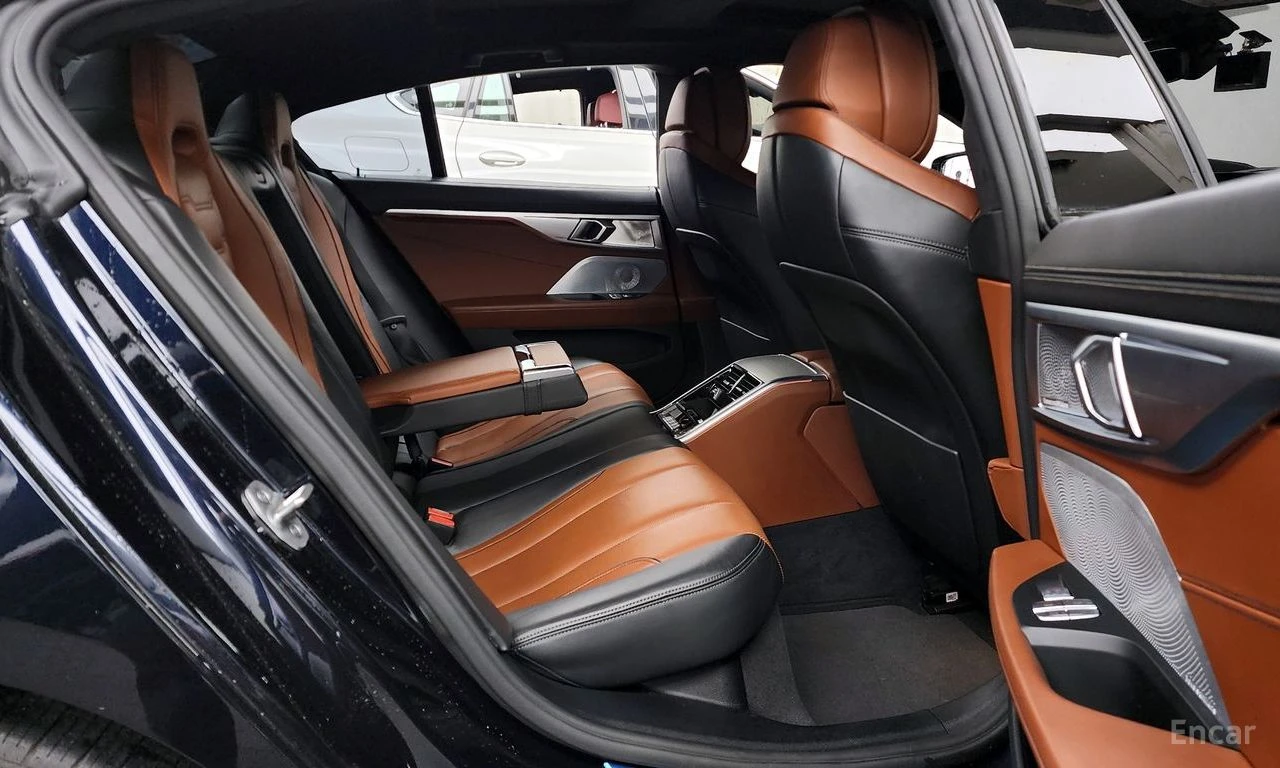 BMW 840 d* XDRIVE* M* SPORT* DISTRONIC* HUD* 360* , снимка 11 - Автомобили и джипове - 54958128