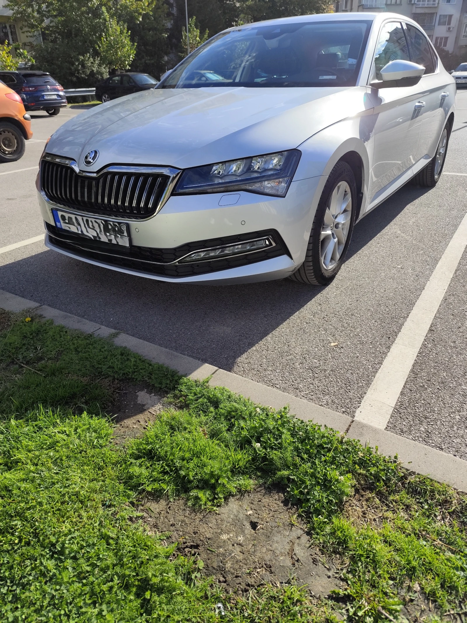Skoda Superb 2.0 TDI 4Х4 200 к.с. 7 DSG, снимка 2 - Автомобили и джипове - 55341770