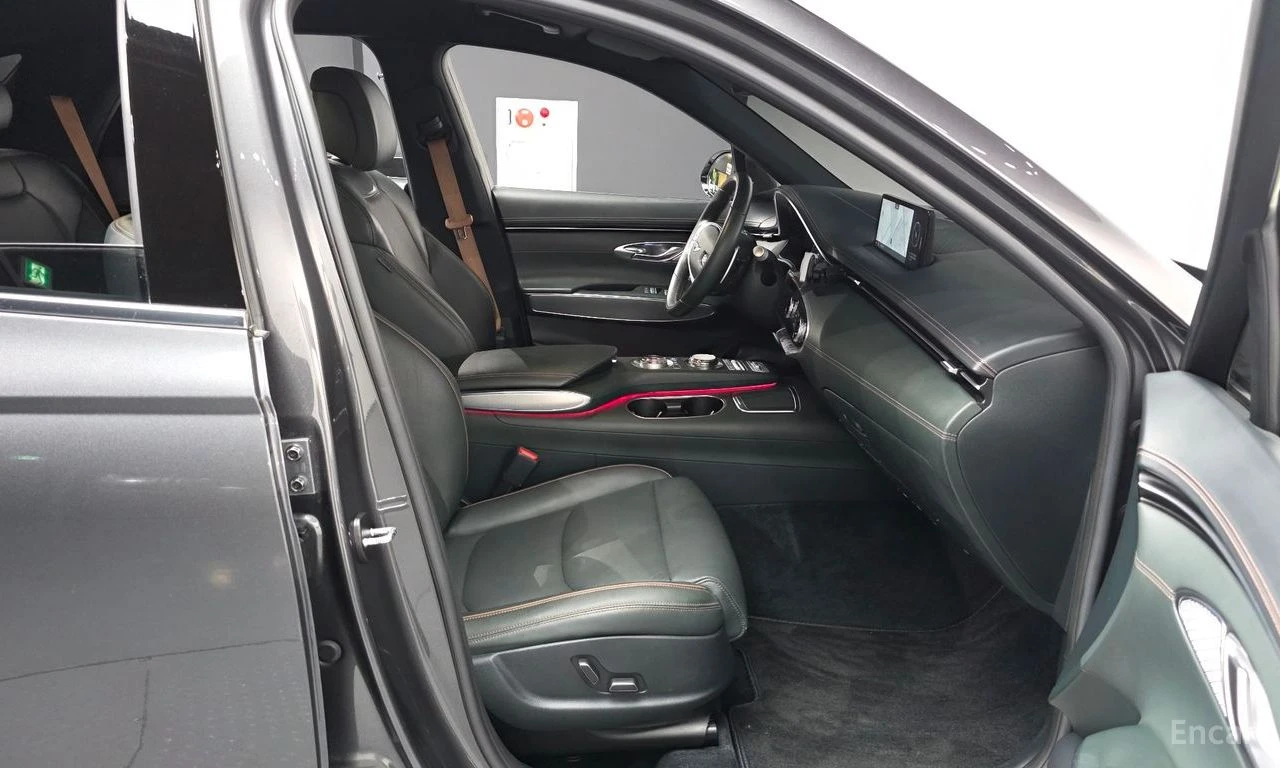 Genesis GV70 2.5T AWD* DISTRONIC* ПОДГРЕВ* ОБДУХВАНЕ* КАМЕРА* , снимка 7 - Автомобили и джипове - 55689151