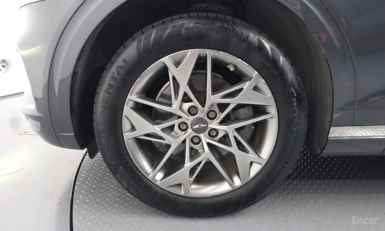 Genesis GV70 2.5T AWD* DISTRONIC* ПОДГРЕВ* ОБДУХВАНЕ* КАМЕРА* , снимка 5 - Автомобили и джипове - 55689151