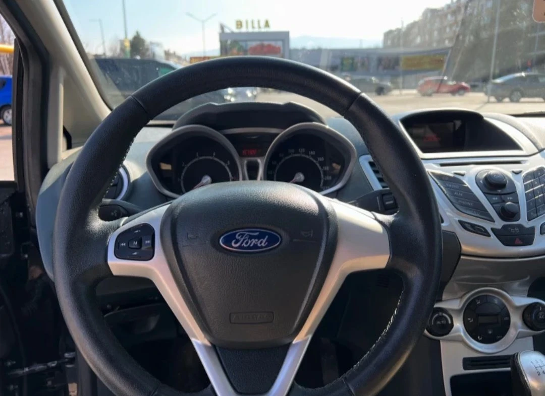 Ford Fiesta, снимка 8 - Автомобили и джипове - 55690960