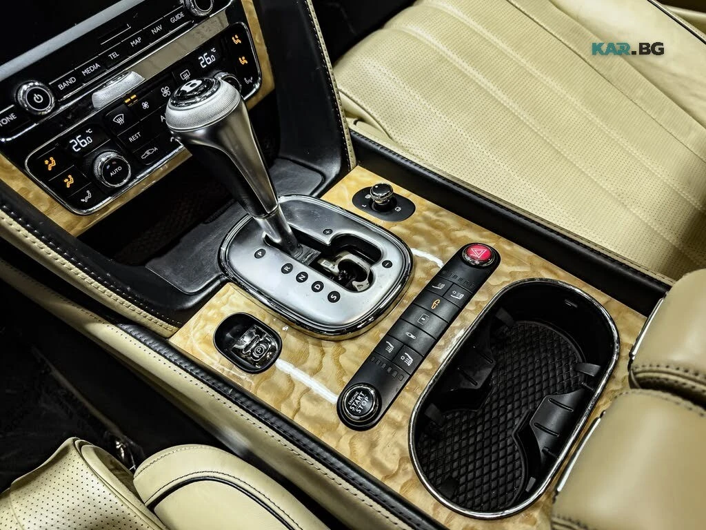 Bentley Flying Spur АвтоКредит * (ЦЕНА ДО БГ), снимка 15 - Автомобили и джипове - 56126779