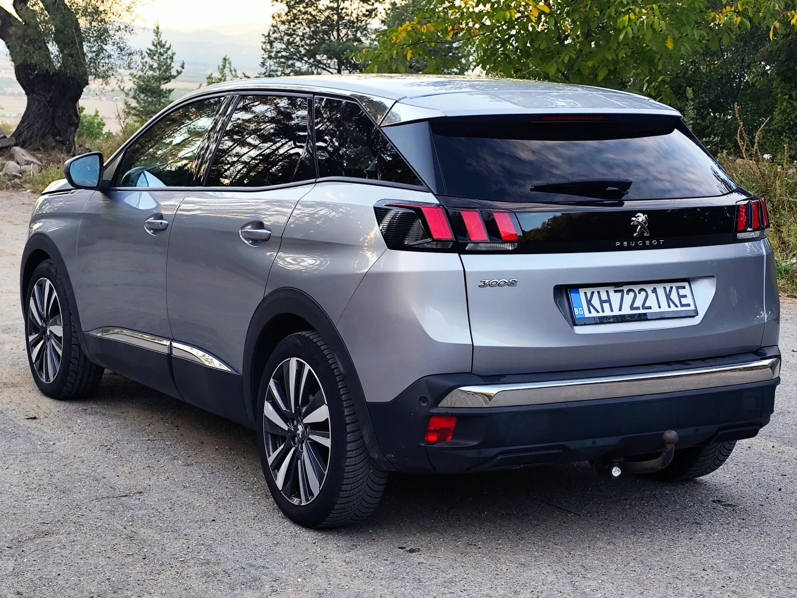Peugeot 3008 1.2i УНИКАТ, снимка 4 - Автомобили и джипове - 56135384