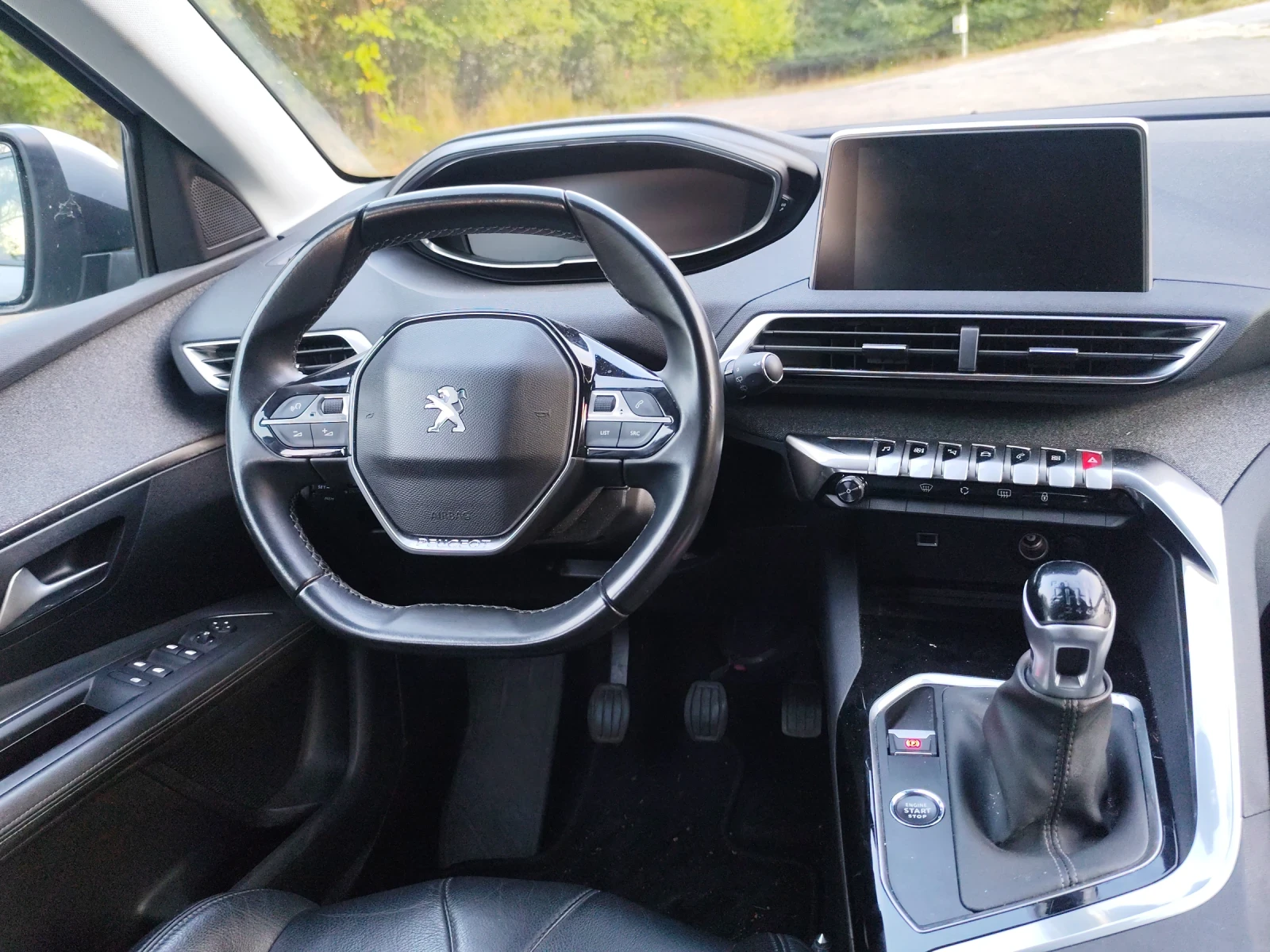 Peugeot 3008 1.2i УНИКАТ, снимка 5 - Автомобили и джипове - 56135384