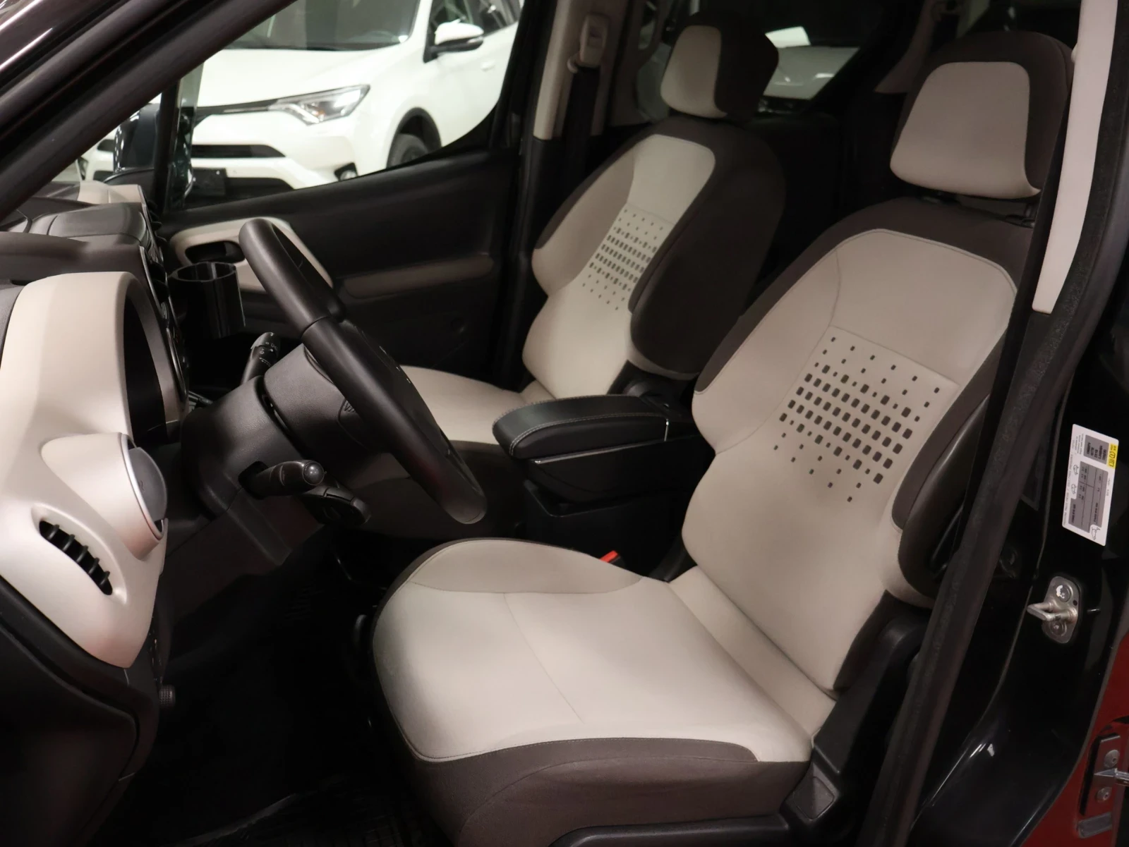 Citroen Berlingo 1.6 HDi | Пътнически | Обслужен, снимка 9 - Автомобили и джипове - 56217070