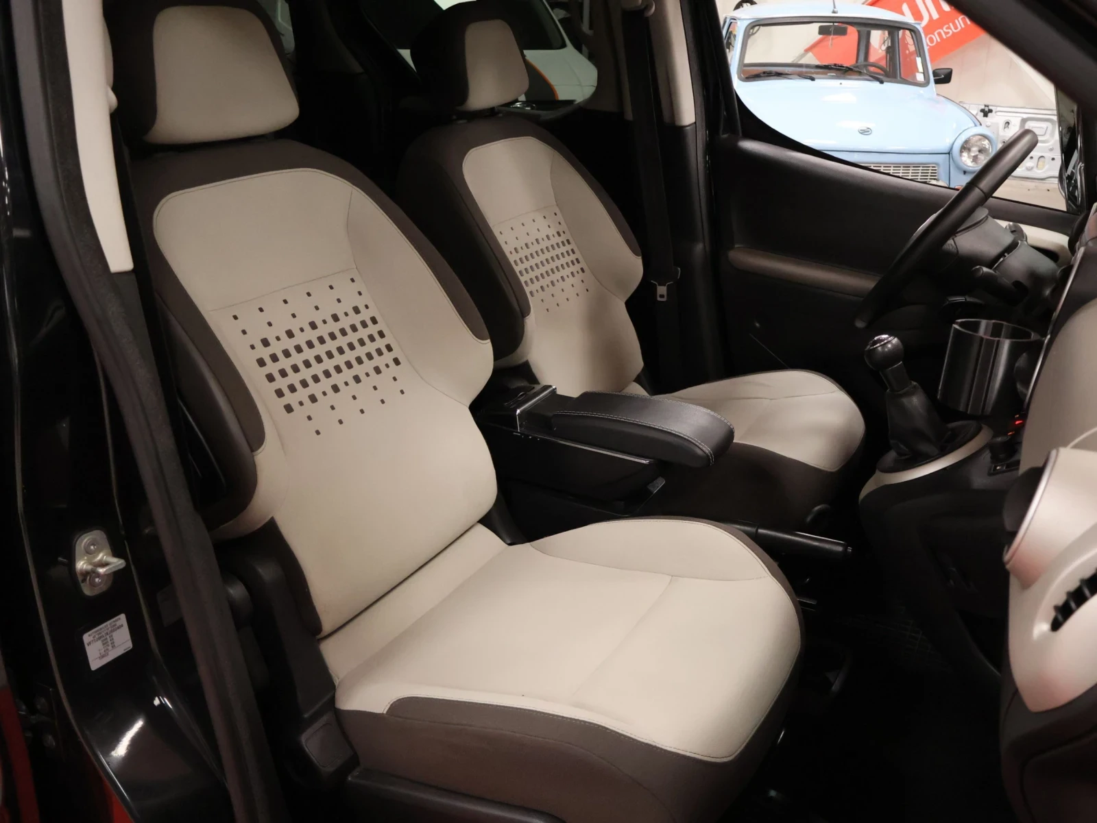 Citroen Berlingo 1.6 HDi | Пътнически | Обслужен, снимка 14 - Автомобили и джипове - 56217070