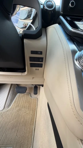 Toyota Land cruiser 300, снимка 8