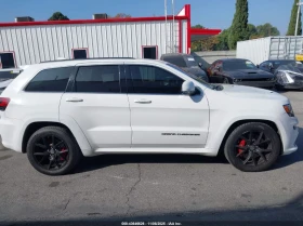 Jeep Grand cherokee 6.4L V-8 , 475HP 4X4 Drive - 50800 лв. / 25973.63 € - 40785140 5