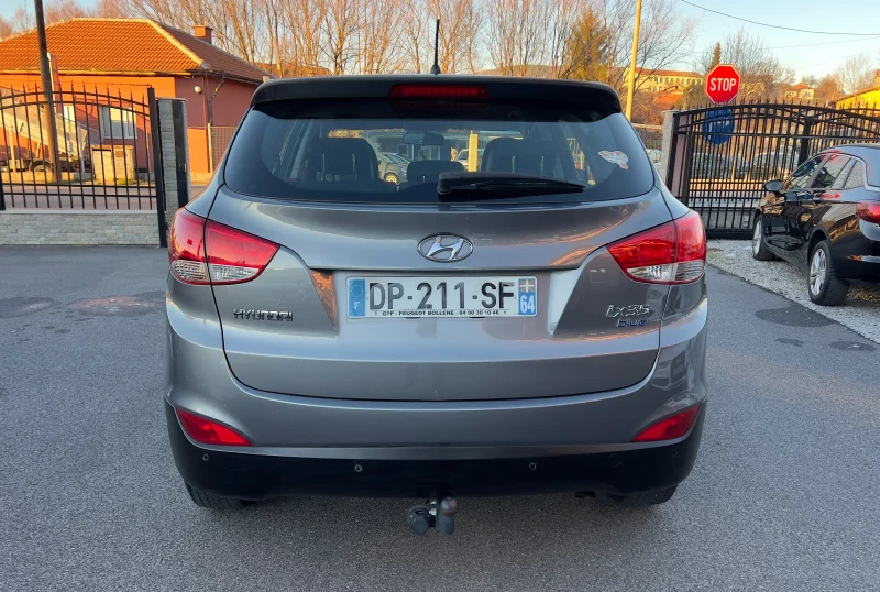 Hyundai IX35 1.7 CRDI НОВ ВНОС , снимка 4 - Автомобили и джипове - 48155262