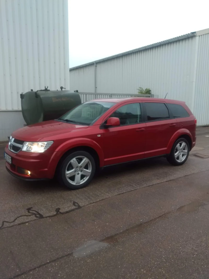 Dodge Journey, снимка 16 - Автомобили и джипове - 48948923