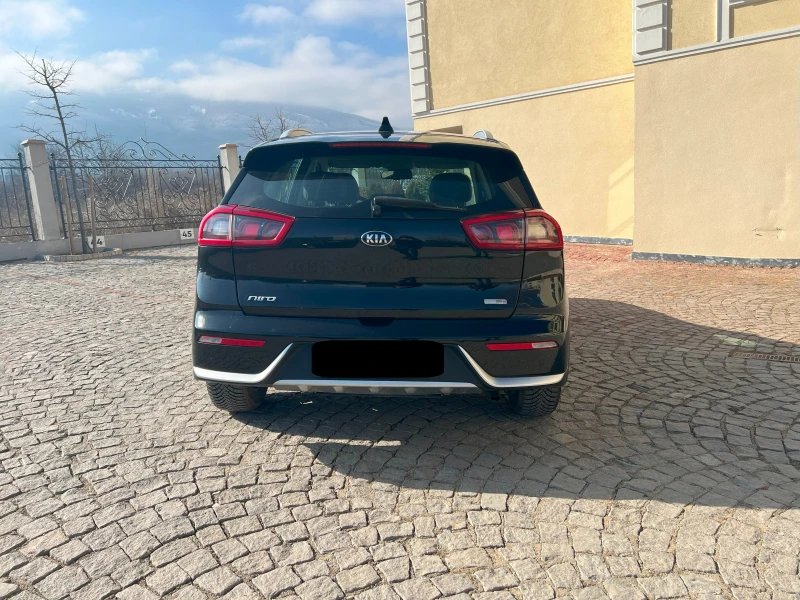 Kia Niro, снимка 4 - Автомобили и джипове - 49089162