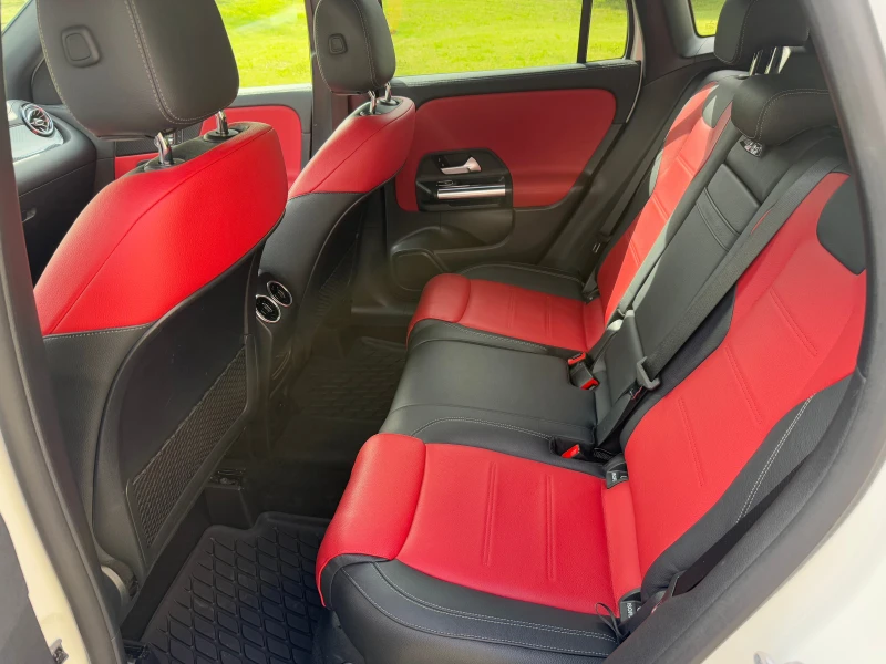 Mercedes-Benz GLA 250 4matic AMG, снимка 10 - Автомобили и джипове - 52498326