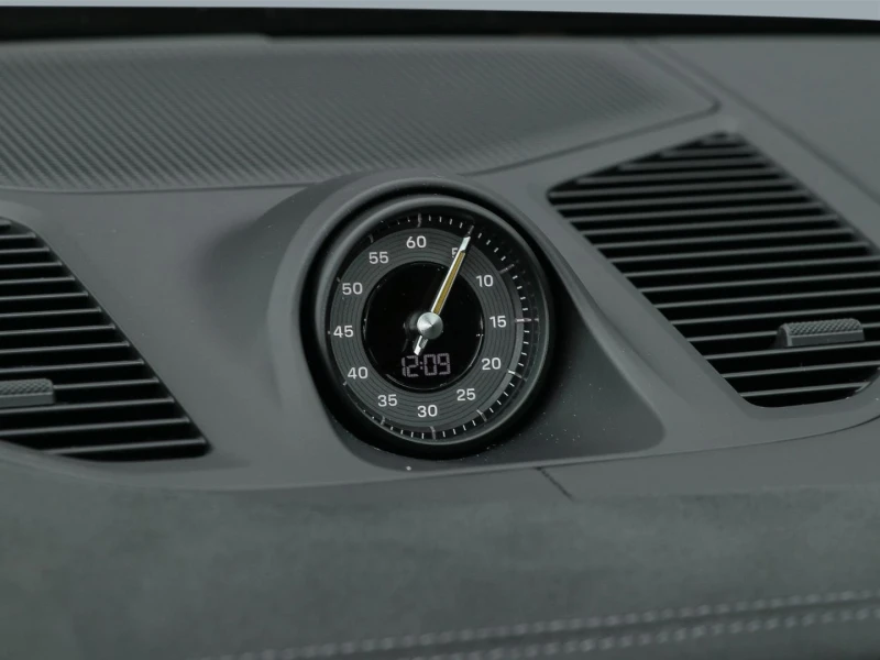 Porsche Cayenne TURBO E-HYBRID/GT PAKET/CERAMIC/CARBON/BOSE/360/  , снимка 12 - Автомобили и джипове - 51908226