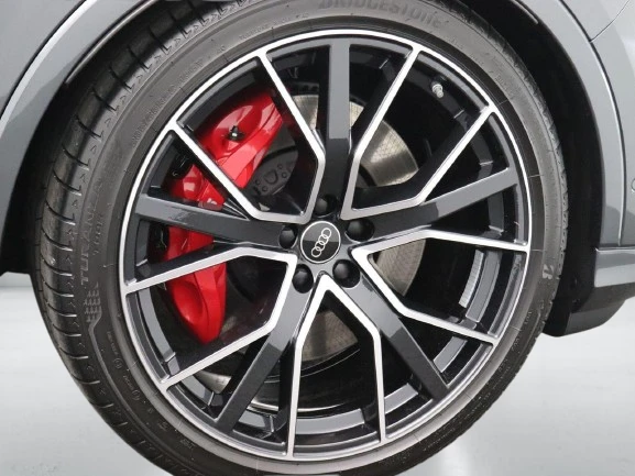 Audi SQ7 4.0 TFSI Quattro = Black Optic= 7 Seats Гаранция - изображение 4