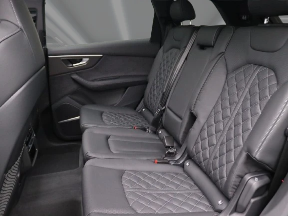 Audi SQ7 4.0 TFSI Quattro = Black Optic= 7 Seats Гаранция - изображение 8