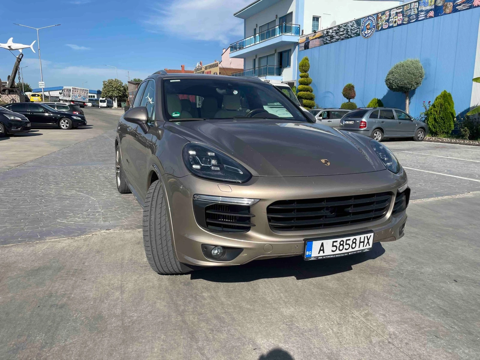 Porsche Cayenne - [1] 