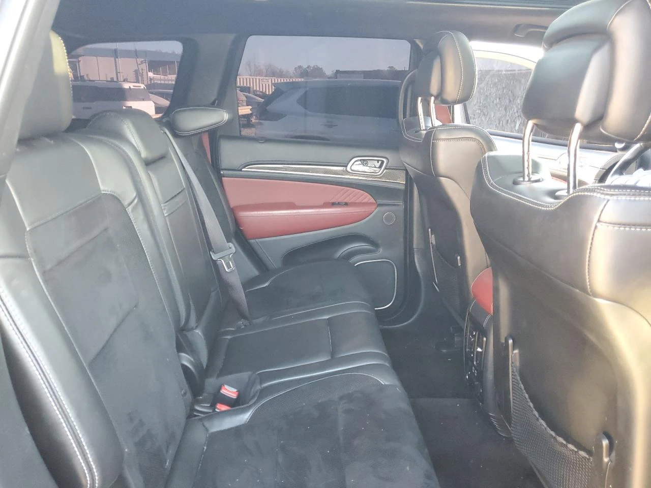 Jeep Grand cherokee SRT 6.4* PANO* ПОДГРЕВ* ОБДУХВ* LANEASSIST - изображение 10