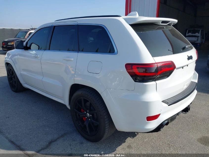 Jeep Grand cherokee 6.4L V-8 , 475HP 4X4 Drive - изображение 10