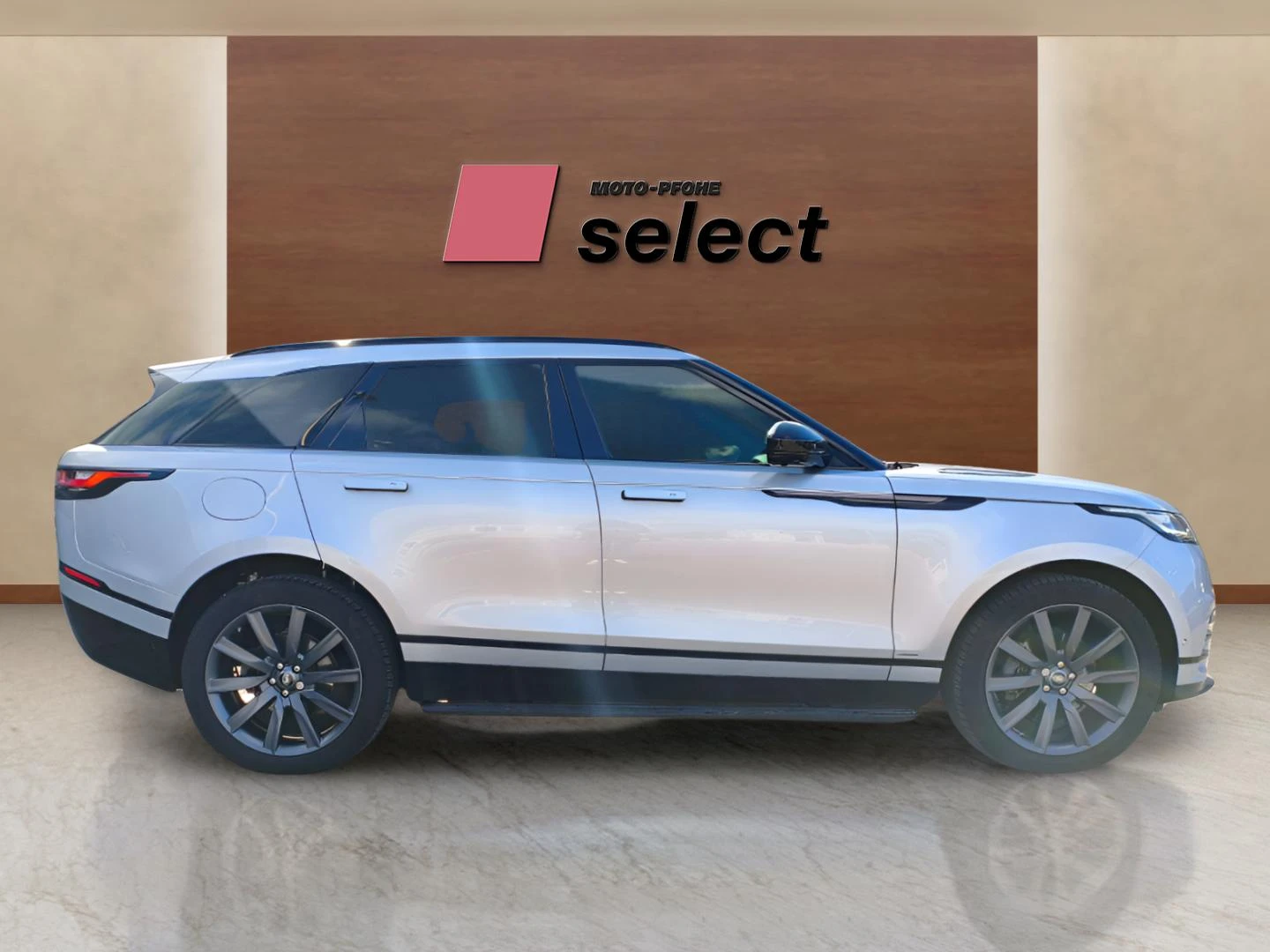 Land Rover Range Rover Velar 3.0, снимка 4 - Автомобили и джипове - 53714547