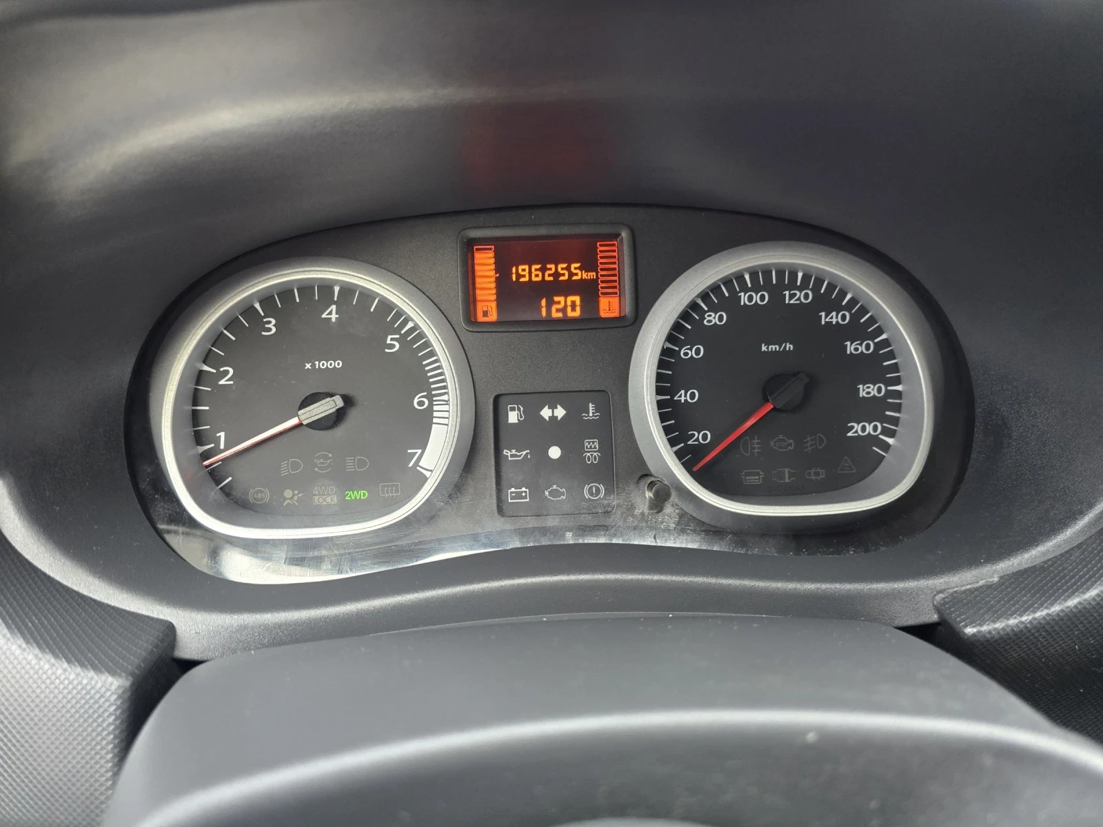 Dacia Duster 1.5DCI 4X4, снимка 12 - Автомобили и джипове - 53988303