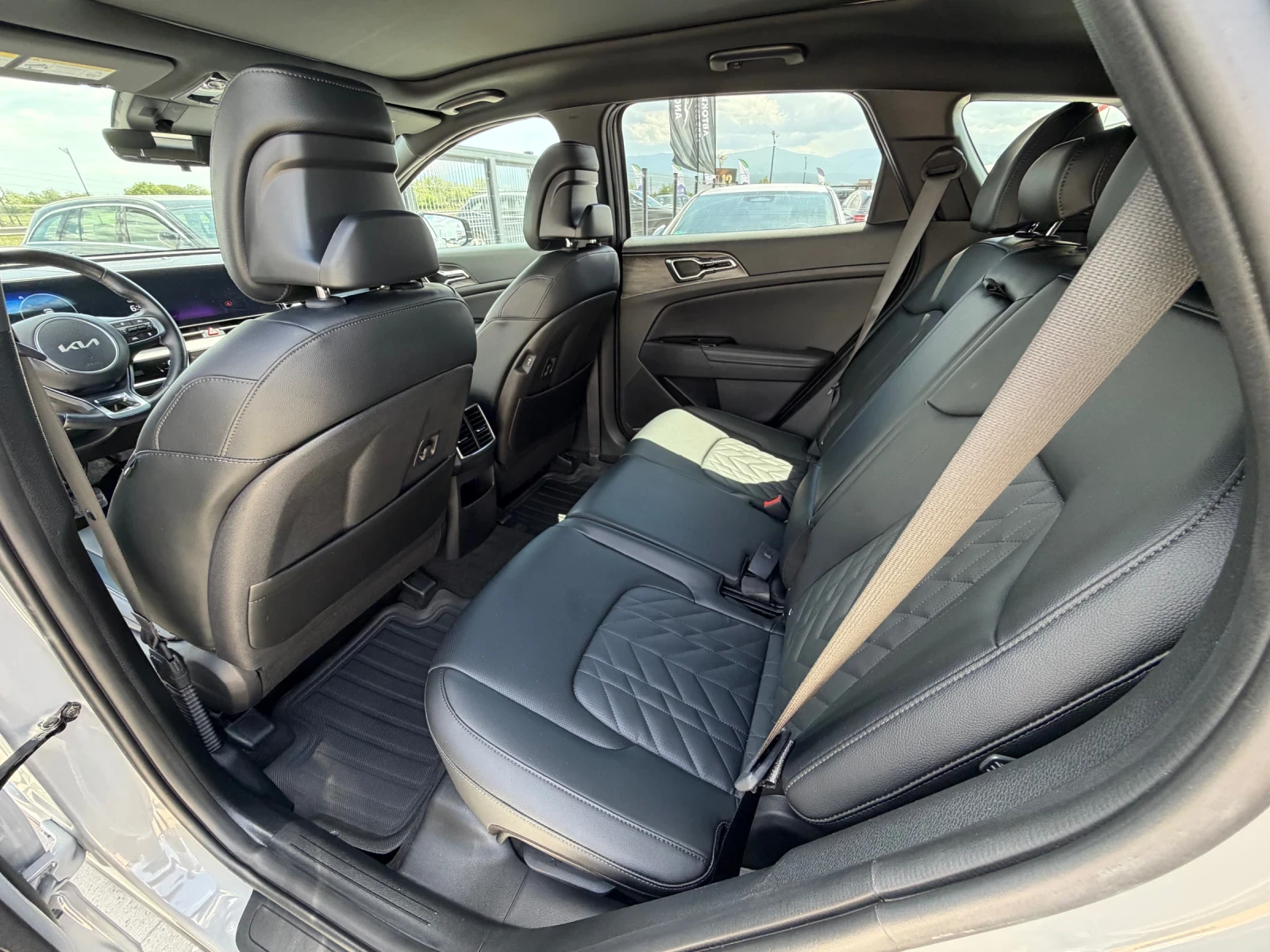Kia Sportage X-Line Pro* 4X4* H/K* , снимка 10 - Автомобили и джипове - 54548312