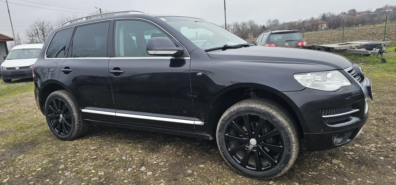 VW Touareg R-LINE V6 3.0TDI 239K, снимка 2 - Автомобили и джипове - 54596059