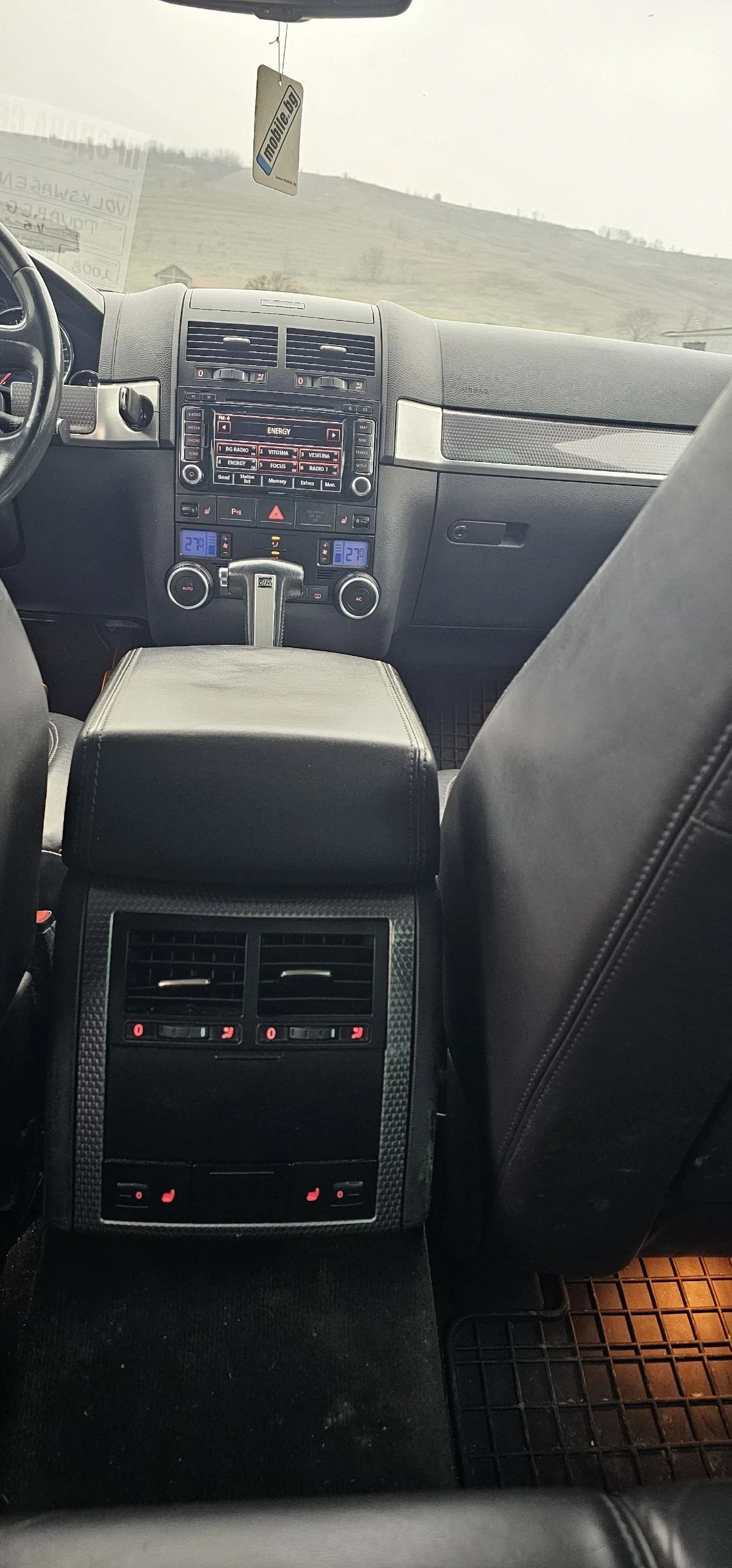 VW Touareg R-LINE V6 3.0TDI 239K, снимка 9 - Автомобили и джипове - 54596059