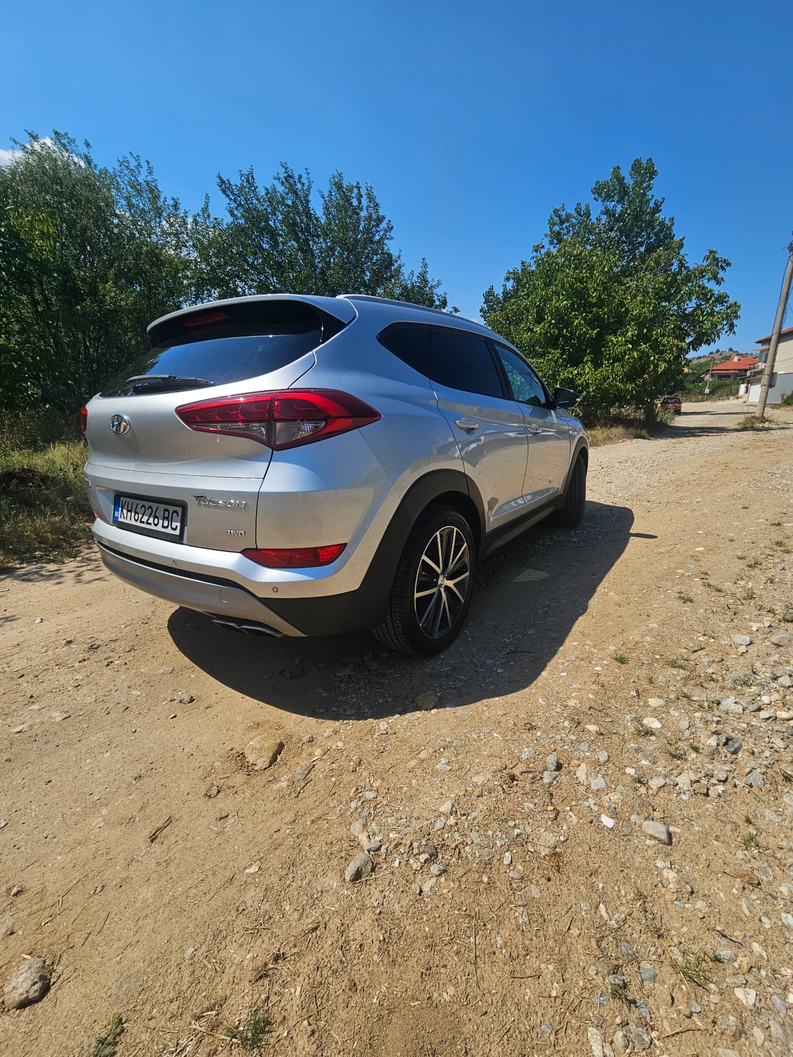 Hyundai Tucson, снимка 4 - Автомобили и джипове - 55691957