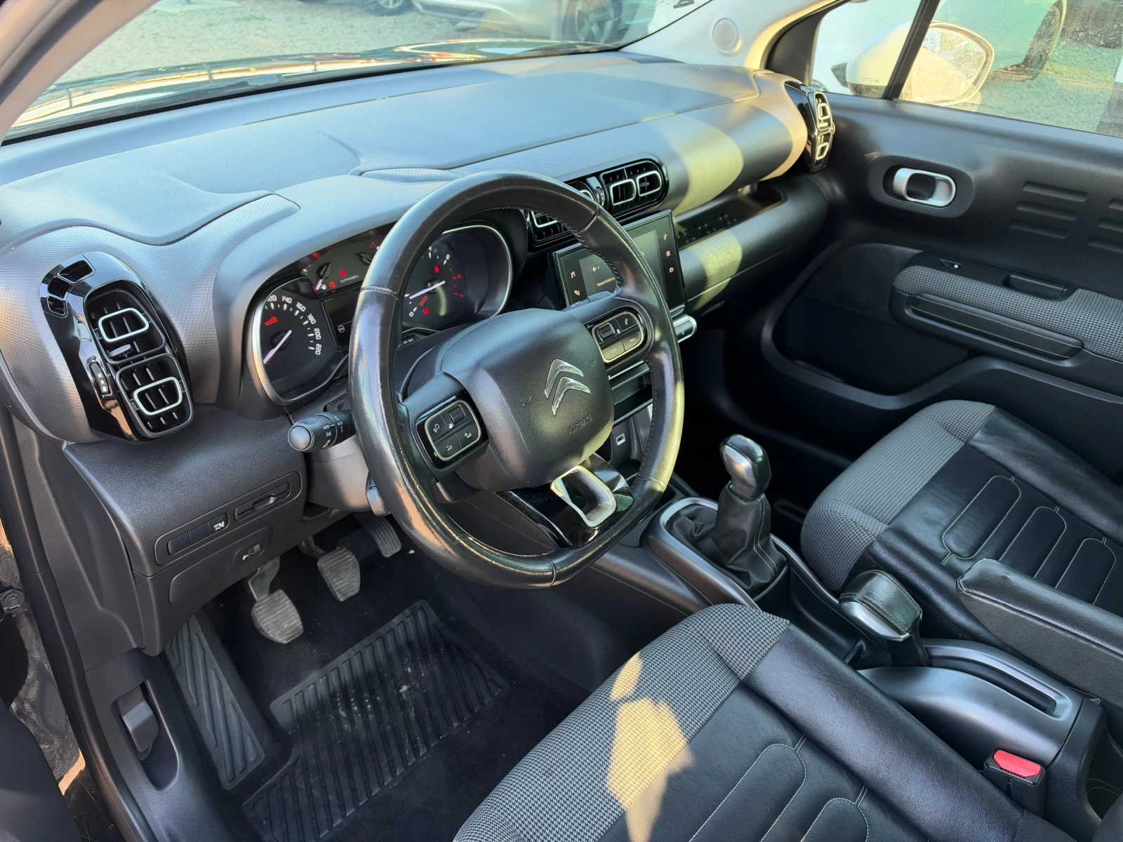 Citroen C3 Aircross 1.6d /100hp/SERVICE BOOK/ | Mobile.bg � ����������� 8