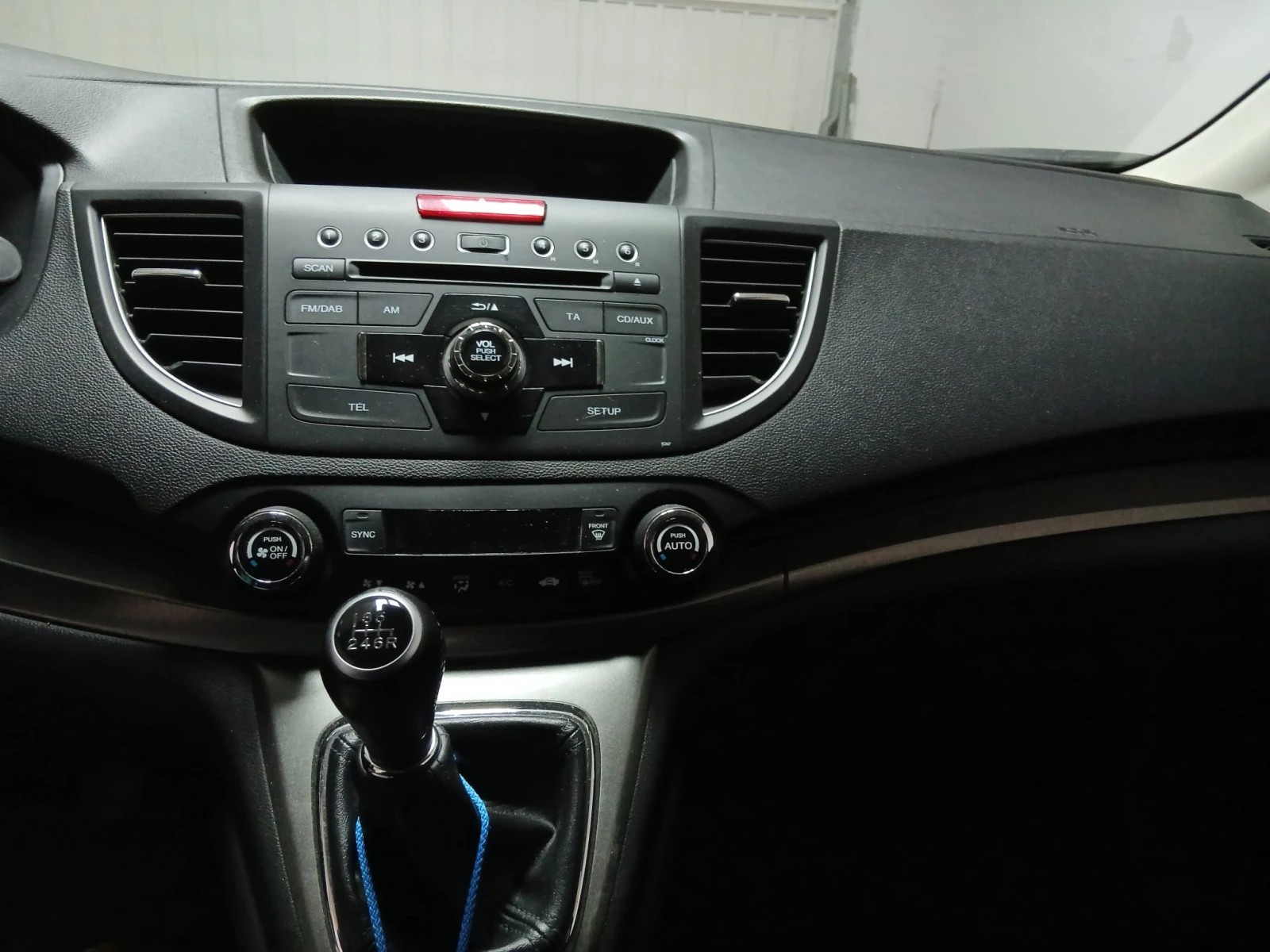 Honda Cr-v, снимка 4 - Автомобили и джипове - 56637632